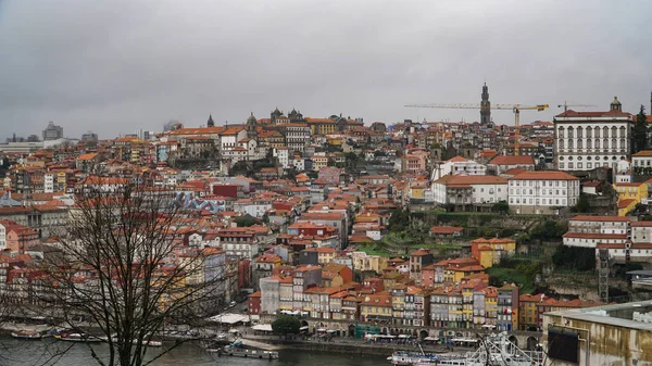 Oporto, Portogallo, circa 2018: Architettura della città . — Foto Stock