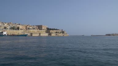 Valletta - Malta, Nisan, 2018: Akdeniz, Valletta ve Adası Malta görünümü.