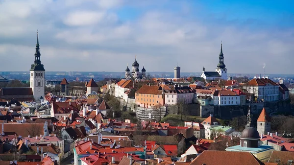 Tallinn skyline, Estonia. Vista aérea de Tallin. Ciudad vieja de Tallin, Estonia . — Foto de Stock