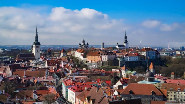 Tallinn skyline, Estonia. Vista aérea de Tallin. Ciudad vieja de Tallin, Estonia . — Foto de Stock