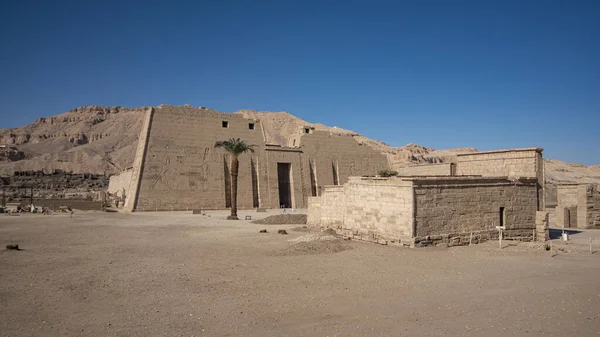 Храм Medinet Habu Єгипет Луксор Похоронний Храм Рамсеса Iii Medinet — стокове фото