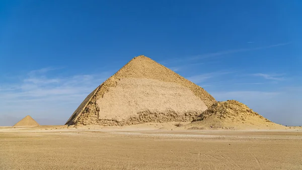 Ohnutá Pyramida Ohnutá Pyramida Starověká Egyptská Pyramida Nacházející Královské Nekropoli — Stock fotografie