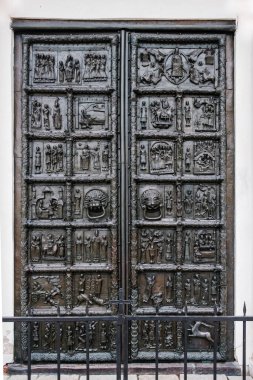 Aziz Sophia Katedrali 'nin Magdeburg kapısı. Kremlin Veliky Novgorod, Rusya