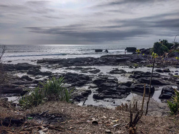 Abendblick Der Nähe Des Tanha Lot Strandes Auf Bali Indonesien — Stockfoto