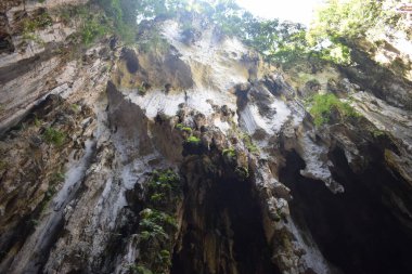 Batu mağaraları, Hindistan dışındaki en büyük Hindu tapınağı. Lord Murugan 'ın heykeli, Kuala Lumpur yakınlarındaki Kutsal Batu Mağaraları, Malezya