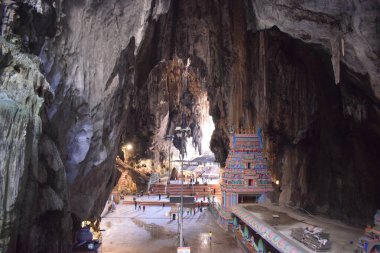 Batu mağaraları, Hindistan dışındaki en büyük Hindu tapınağı. Lord Murugan 'ın heykeli, Kuala Lumpur yakınlarındaki Kutsal Batu Mağaraları, Malezya