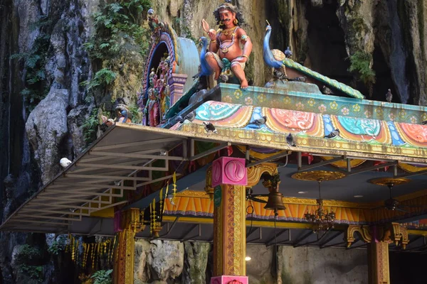 Batu Mağaraları Hindistan Dışındaki Büyük Hindu Tapınağı Lord Murugan Heykeli — Stok fotoğraf