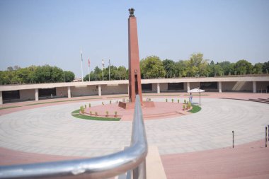 Delhi 'deki Ulusal Savaş Anıtı' nın iç manzarası, Savaş Anıtı 'nın akşam manzarası, Hindistan Kapısı Rajpath, Yeni Delhi' de bulunan bir savaş anıtıdır.