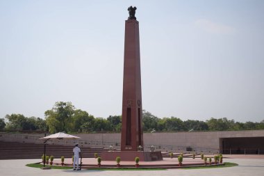 Delhi 'deki Ulusal Savaş Anıtı' nın iç manzarası, Savaş Anıtı 'nın akşam manzarası, Hindistan Kapısı Rajpath, Yeni Delhi' de bulunan bir savaş anıtıdır.