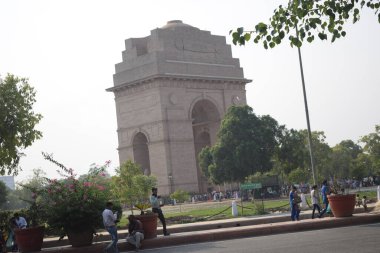 Hindistan Kapısı (orijinal adıyla All India War Memorial) Yeni Delhi, Hindistan 'ın eski adıyla Kingsway' in 