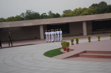 Delhi 'deki Ulusal Savaş Anıtı' nın iç manzarası, Savaş Anıtı 'nın akşam manzarası, Hindistan Kapısı Rajpath, Yeni Delhi' de bulunan bir savaş anıtıdır.