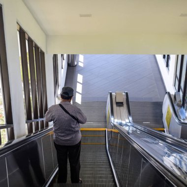 Chin Sweet Caves Tapınağı Genting Highlands, Pahang, Malezya 'da bulunan bir Taoist tapınağıdır. Malezya' nın Genting Highland bölgesindeki Chin Swee Tapınağı 'nın en iyi manzarasıdır.