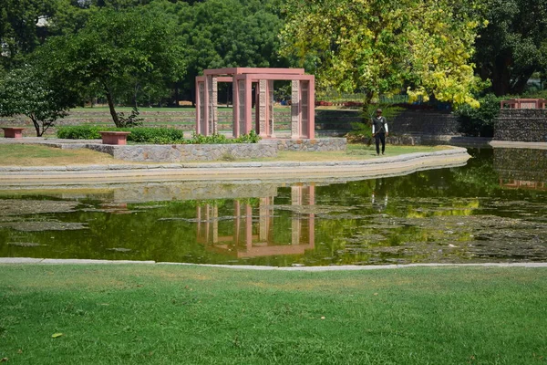 Delhi Deki Sunder Bakımevi Ndeki Mimari Mezarın Içerisi Gündüz Vakti — Stok fotoğraf