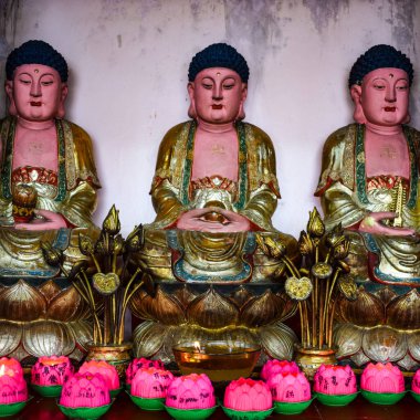 Chin Sweet Caves Tapınağı Genting Highlands, Pahang, Malezya 'da bulunan bir Taoist tapınağıdır. Malezya' nın Genting Highland bölgesindeki Chin Swee Tapınağı 'nın en iyi manzarasıdır.