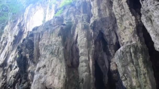 Beautiful Natural Limestone Cave Malaysia Entrance Dark Cave Huge Hollow — Stock Video