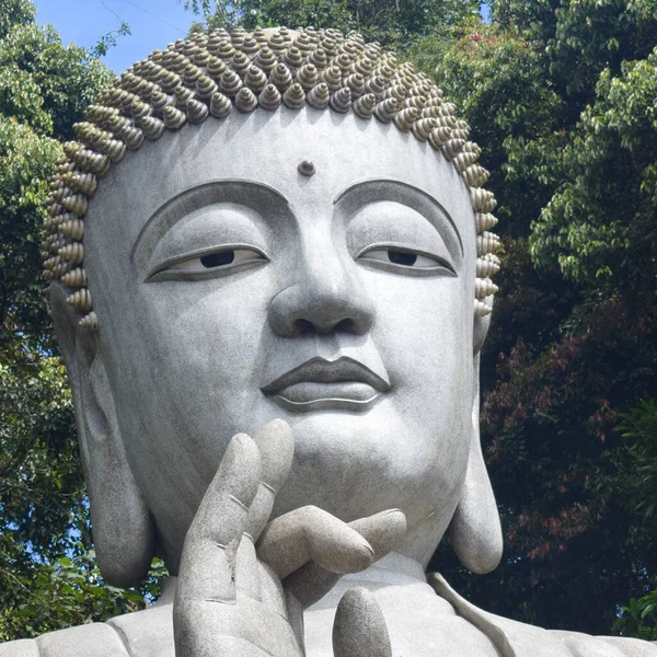 Stenbuddha Som Ligger Vid Chin Swee Caves Temple Genting Highlands — Stockfoto