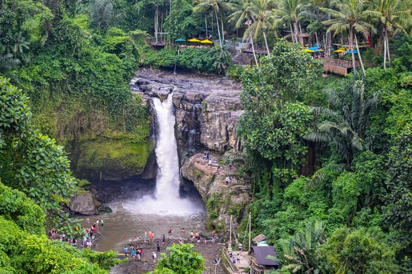 Tegenungan Waterval Een Prachtige Waterval Gelegen Plateau Gebied Het Een — Stockfoto