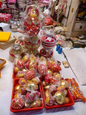 Eski Delhi bölgesindeki eski ev mimarisi Chandni Chowk Yeni Delhi, Hindistan, Delhi sokak fotoğrafçılığı