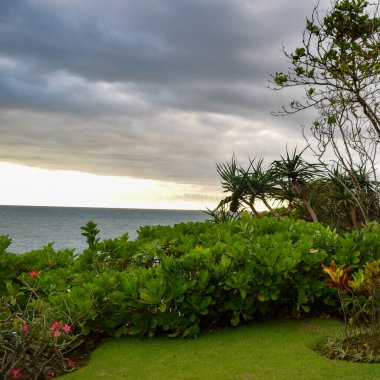 Akşamları Tanha Lot, Bali Endonezya, Güzel Tanha Sahil Manzarası Bali