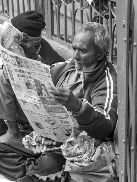 Old Delhi India December 2019 People Sitting Temple Food Money — Stock Photo, Image