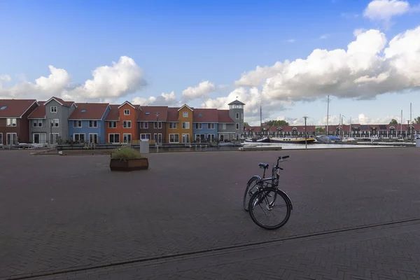 Países Bajos Groninga Coloridas Casas Maderaconstruido Canales Primer Plano Construido —  Fotos de Stock