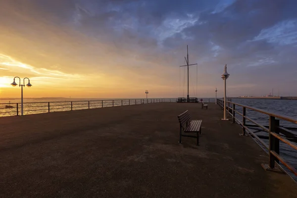 Helgoland Pier Bench Sunrise Beautiful Dramatic Sky — Stock Photo, Image