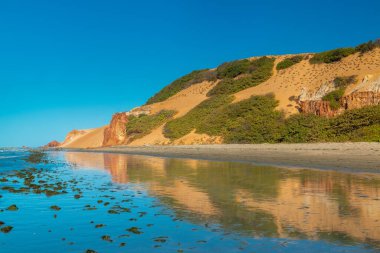 Güneşli bir öğleden sonra, Ponta Grossa Sahili, Icapui, Ceara, Brezilya 'da, güneşli bir öğleden sonra,