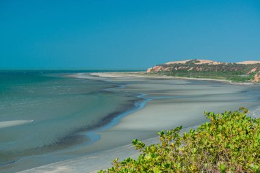 5 Eylül 2016 'da Brezilya, Icapui' deki Ponta Grossa Plajı 'nda sular çekilmişti.