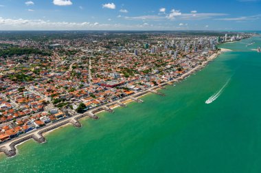 Farol plajı, Olinda, Recife, Pernambuco, Brezilya yakınları, 1 Mart 2014. Hava görünümü