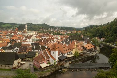 Çek Cumhuriyeti Cesky Krumlov 'da yağmurlu bir gün
