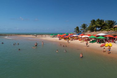 25 Eylül 2016 'da Brezilya' nın Tibau do sul, Pipa plajı ve Natal yakınlarındaki plaj, Rio Grande do Norte, Brezilya