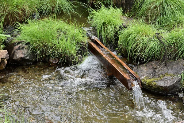 Bahar - yeraltı sularının dünya yüzeyine doğal çıkışı.