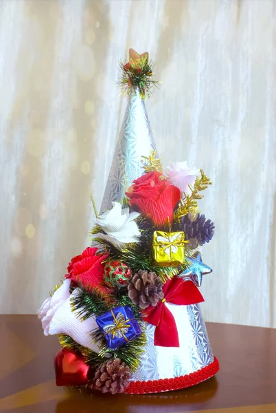 Cap on the head with decoration — Stock Photo, Image