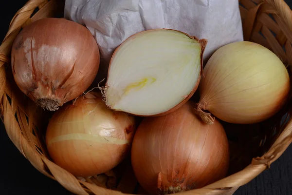 Onions Cut Half Closeup Black Background — Stock Photo, Image