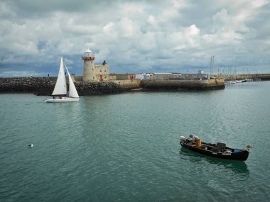 Howth, İrlanda rıhtımındaki deniz feneri