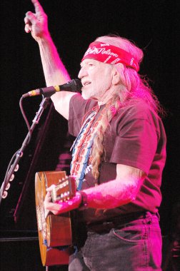Denver, Colorado / USA - 9 / 14 / 2005 - Willie Nelson Red Rocks Amfitiyatrosunda konser veriyor.