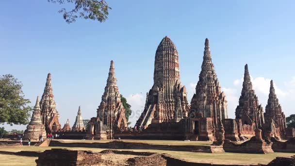 Time Lapse del sitio arqueológico en Wat Chaiwatthanaram Ayutthaya Tailandia — Vídeo de stock