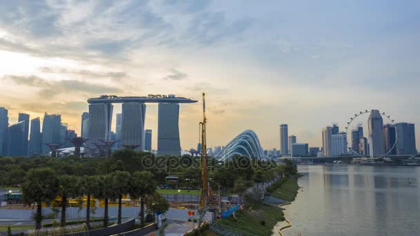 Szingapúr - Nov 18 2016: Timelapse nap éjszaka coast nézet szórólap és a marina bay homok hotel összes landmark a Nov 18 2016-ban Szingapúr-ig (4 k Prores 422 codec) — Stock videók