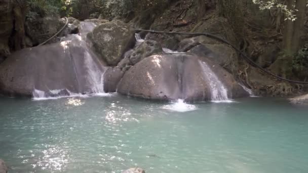 Cachoeira Erawan Kanchanaburi Tailândia Cachoeira Bonita Floresta Profunda Com Piscina — Vídeo de Stock