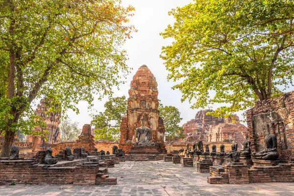 Wat Mahathat Templo Buddhist Templo Construido Épocas Antiguas Ayutthaya Cerca —  Fotos de Stock