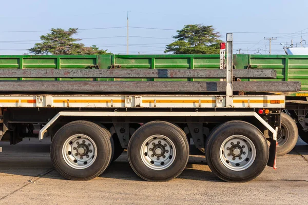 Rimorchio Grande Camion Che Trasporta Billetta Trasformazione Altri Prodotti Fronte — Foto Stock