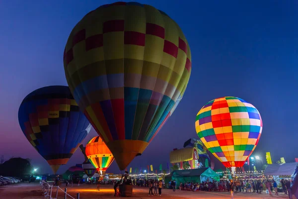 Nakhon Ratchasima Tailândia Fevereiro 2020 Balões Quente Coloridos Voando Acima — Fotografia de Stock