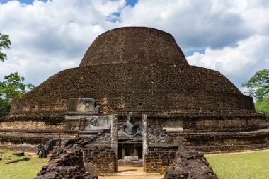 Sri Lanka 'daki antik tapınak kalıntıları