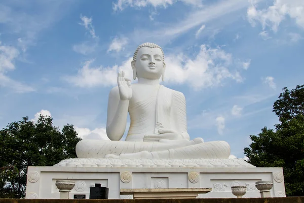 Estátua Buda Mihintale Sri Lanka — Fotografia de Stock