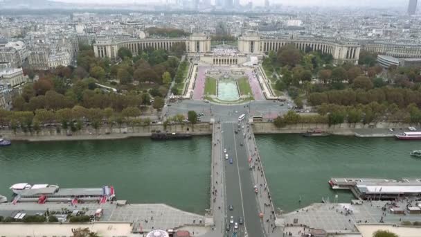 Luchtfoto van het Parijs van Trocadero — Stockvideo