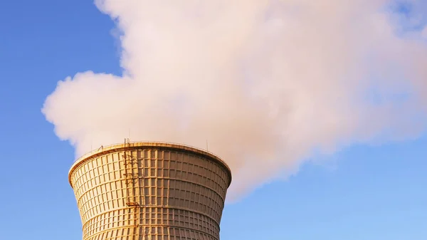 Water cooling tower stack smoke over blue sky — Stock Photo, Image