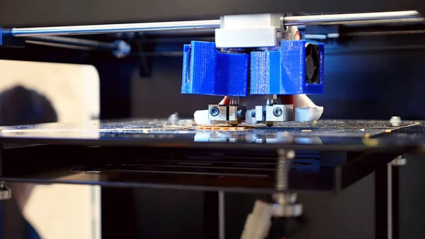 Impresora 3D de plástico tridimensional — Foto de Stock