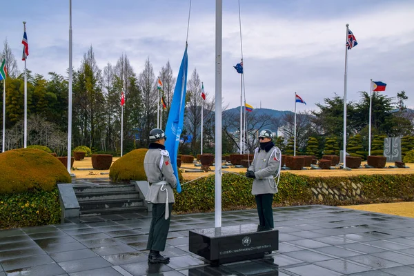 2020年1月18日釜山国連韓国記念墓地 Unmck 国連国旗掲揚式 — ストック写真