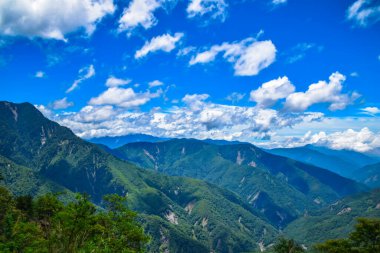 Jade Dağı Manzarası - Tayvan Adası 'nın en yüksek dağı 