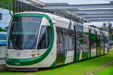 Kaohsiung Dairesel hafif ray KLRT Tramvayları 